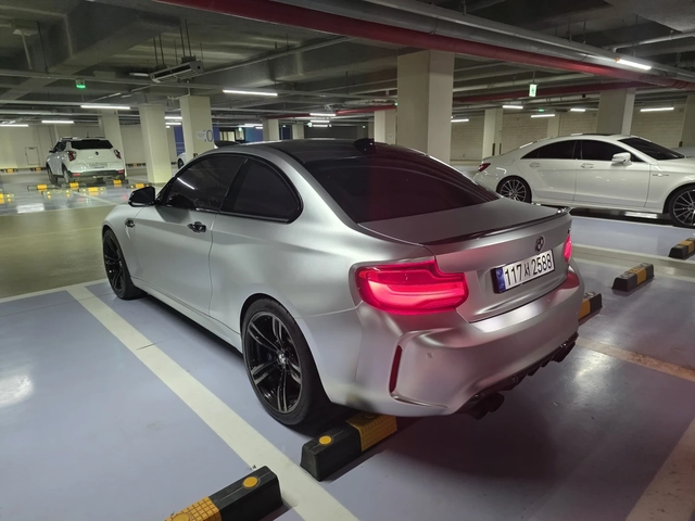 BMW M2 СИВ МАТ* ЛИЗИНГ* AKRAPOVIC* - автомобили, коли, обяви за нови и употребявани 3