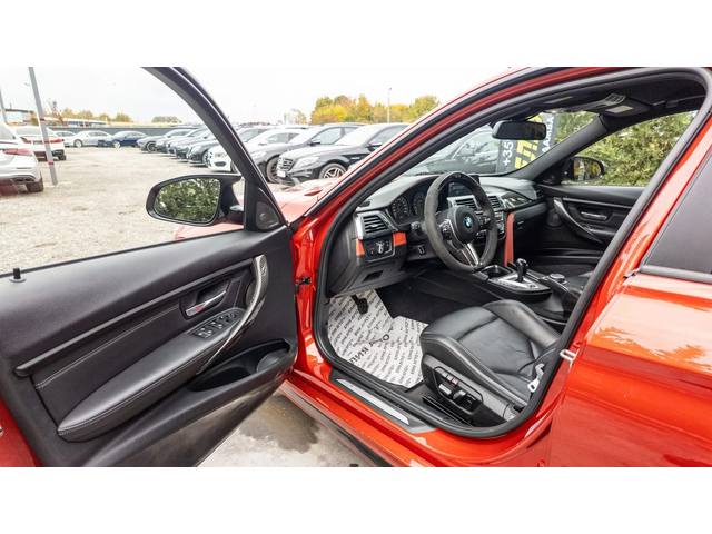 BMW M3 30 JAHRE EDITION FULL CARBON AKRAPOVIC ЛИЗИНГ 100% - автомобили, коли, обяви за нови и употребявани 11