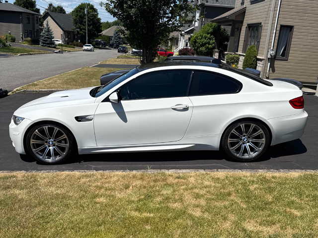 BMW M3 4.0L 8cyl RWD - автомобили, коли, обяви за нови и употребявани 1