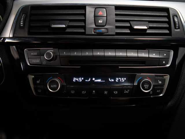 BMW M3 * АвтоКредит * (ЦЕНА ДО БГ) - автомобили, коли, обяви за нови и употребявани 8