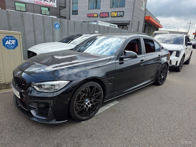 BMW M3 HEADUP* HARMAN* CARBON* DCT - автомобили, коли, обяви за нови и употребявани 1