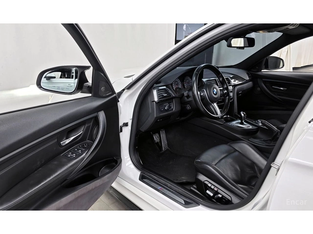 BMW M3 HARMON* KARDON* ХЕДЪП* 360КАМЕРА* - автомобили, коли, обяви за нови и употребявани 4