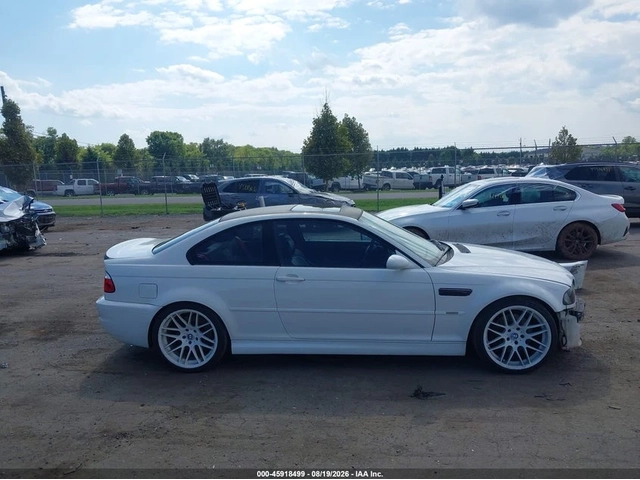 BMW M3 2004 BMW M3 - автомобили, коли, обяви за нови и употребявани 4
