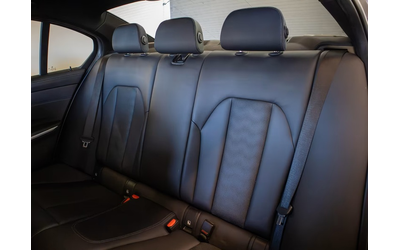 BMW M3 M3 Competition xDrive - автомобили, коли, обяви за нови и употребявани 8