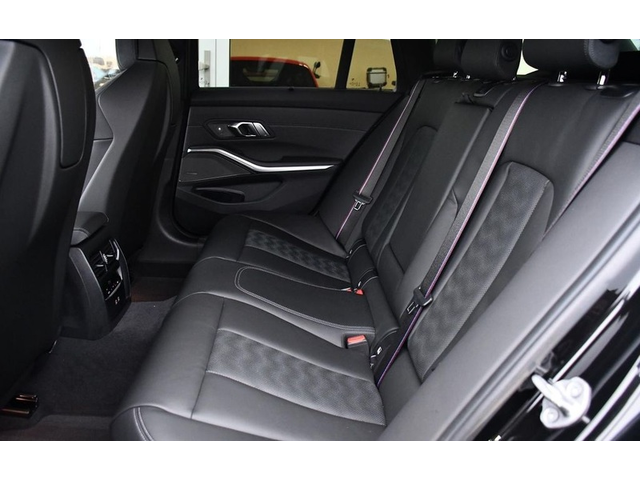 BMW M3 M3 Competiton Touring xDrive - автомобили, коли, обяви за нови и употребявани 8