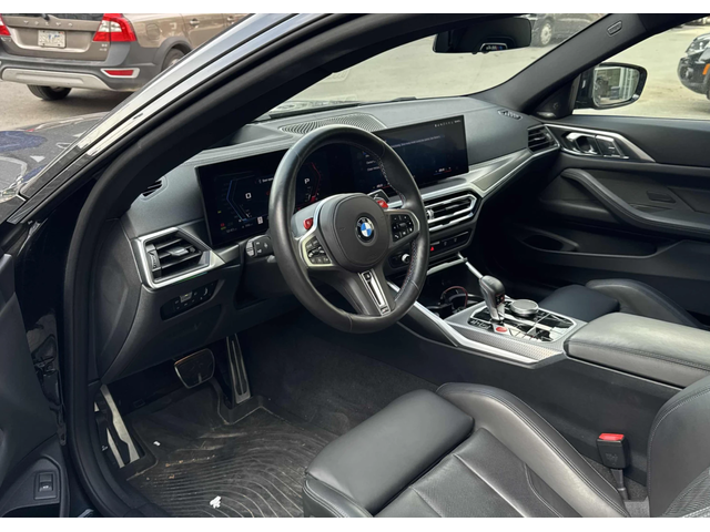 BMW M4 Competition M xDrive - автомобили, коли, обяви за нови и употребявани 4