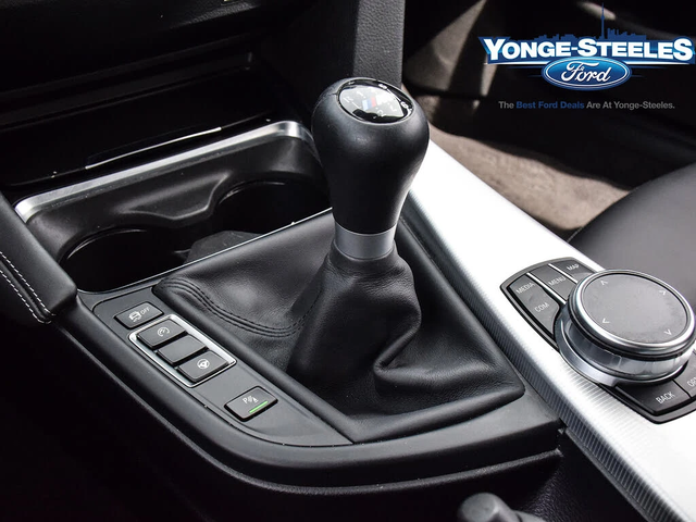 BMW M4 - автомобили, коли, обяви за нови и употребявани 12