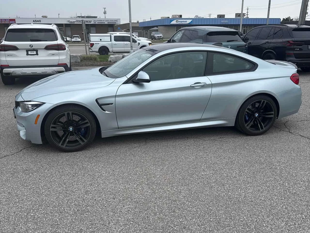 BMW M4 Coupe /РЪЧКА/HUD/Harman Kardon - автомобили, коли, обяви за нови и употребявани 1