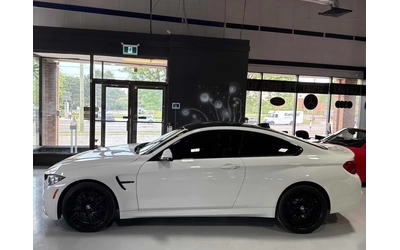 BMW M4 MANUAL * ПОДГРЕВ * CARBON * HARMAN KARDON * CARFAX - автомобили, коли, обяви за нови и употребявани 1