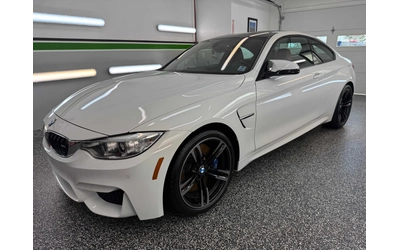 BMW M4 CARBON * CARFAX - автомобили, коли, обяви за нови и употребявани 0