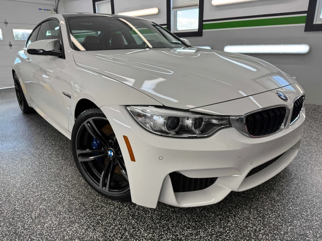 BMW M4 CARBON * CARFAX - автомобили, коли, обяви за нови и употребявани 2