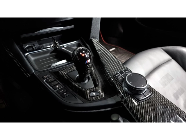 BMW M4 COUPE COMPETITION* HUD* 360* CARBON - автомобили, коли, обяви за нови и употребявани 6