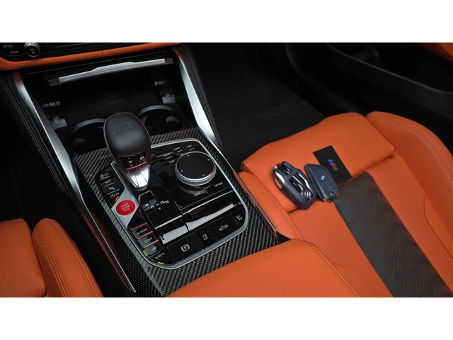 BMW M4 Competition xDrive Convertible - автомобили, коли, обяви за нови и употребявани 9
