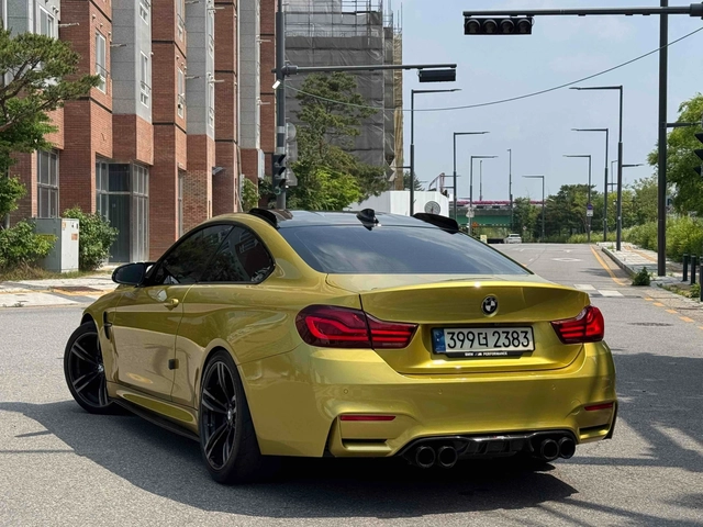 BMW M4 - автомобили, коли, обяви за нови и употребявани 1