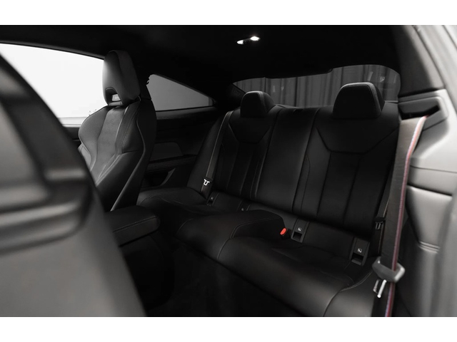 BMW M4 M4 Competition xDrive - автомобили, коли, обяви за нови и употребявани 9