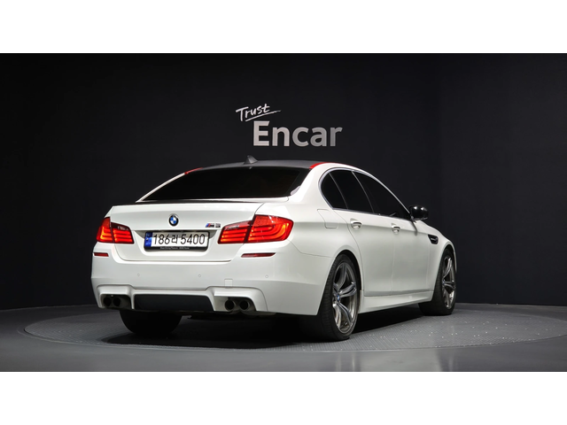 BMW M5 (F10) M5 Sedan - автомобили, коли, обяви за нови и употребявани 1