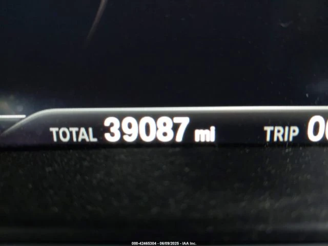 BMW M5 XDRIVE bowers & wilkins Видео на двигател Carfax - автомобили, коли, обяви за нови и употребявани 10