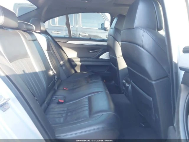 BMW M5 - автомобили, коли, обяви за нови и употребявани 11