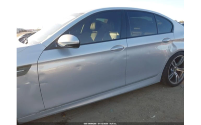 BMW M5 - автомобили, коли, обяви за нови и употребявани 13