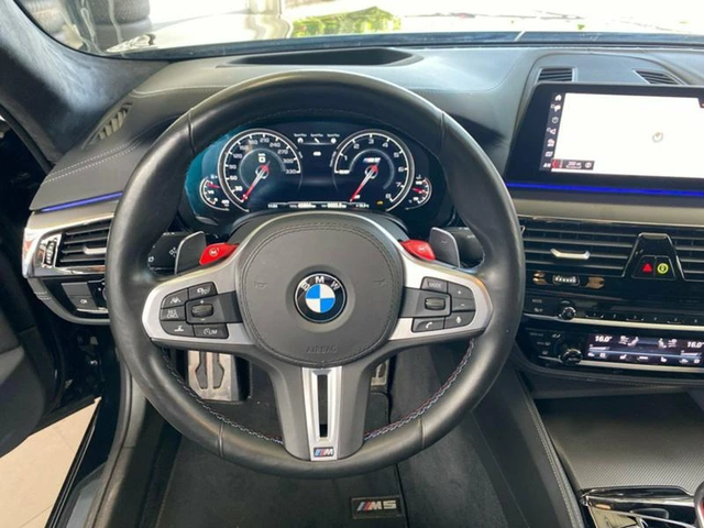 BMW M5 - автомобили, коли, обяви за нови и употребявани 12