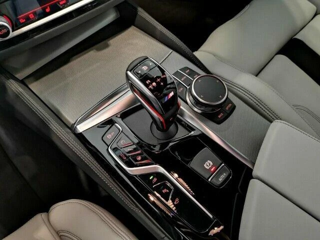 BMW M5 - автомобили, коли, обяви за нови и употребявани 6