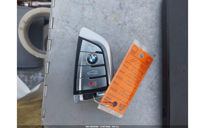 BMW M5 4.4L V-8 DI, DOHC, VVT, TURBO, 600HP All Wheel Drive - автомобили, коли, обяви за нови и употребявани 10