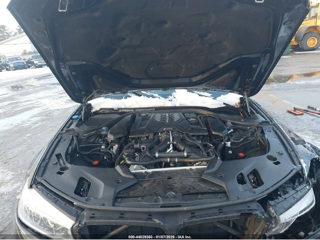 BMW M5 4.4L V-8 DI, DOHC, VVT, TURBO, 600HP All Wheel Drive - автомобили, коли, обяви за нови и употребявани 9