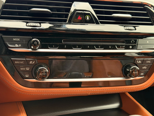 BMW M5 COMPETITION / CERAMIC BRAKES - автомобили, коли, обяви за нови и употребявани 13