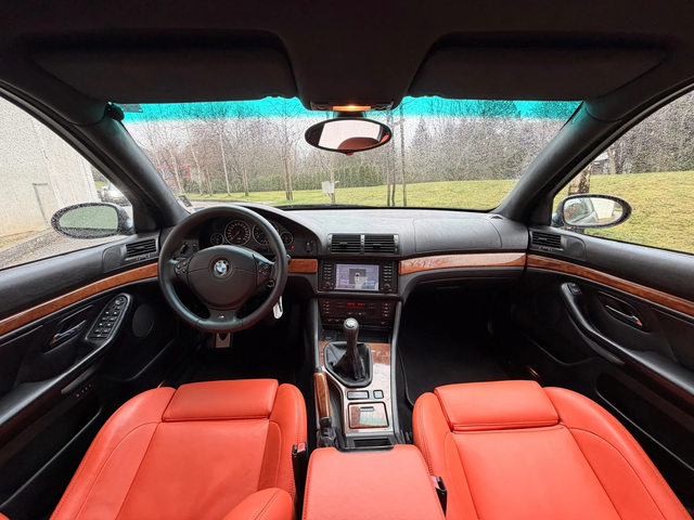 BMW M5 - автомобили, коли, обяви за нови и употребявани 10