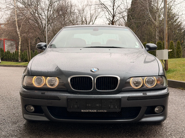 BMW M5 - автомобили, коли, обяви за нови и употребявани 1