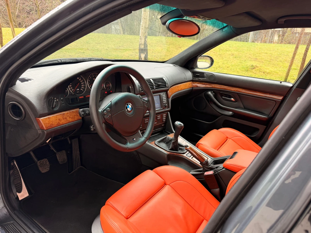 BMW M5 - автомобили, коли, обяви за нови и употребявани 7