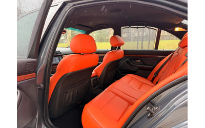 BMW M5 - автомобили, коли, обяви за нови и употребявани 9