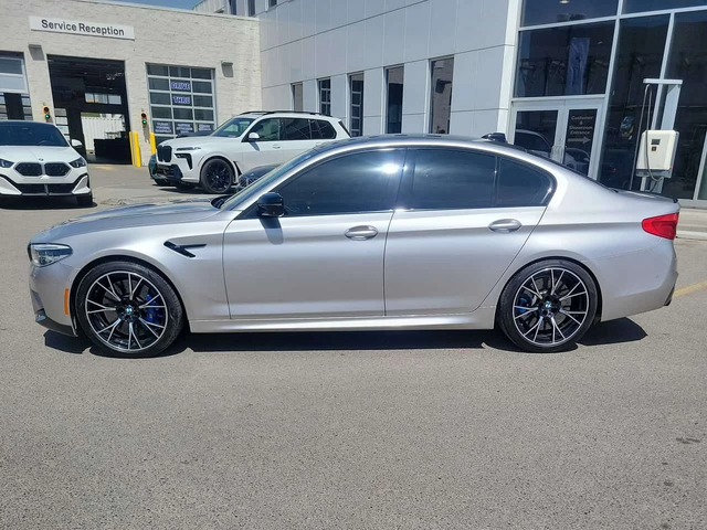 BMW M5 * Sedan * PANO* KEYLESS* ПОДГРЕВ* - автомобили, коли, обяви за нови и употребявани 1