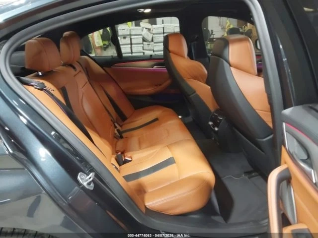BMW M5 COMPETITION| CARBON CERAMIC| SOFT-CLOSE| MASSAGE| - автомобили, коли, обяви за нови и употребявани 8