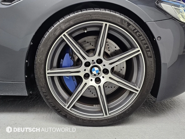 BMW M5 F90 CS CONVER* AKRAPOVIC* POPCORN* B&O* ОБДУХ* КРА - автомобили, коли, обяви за нови и употребявани 4