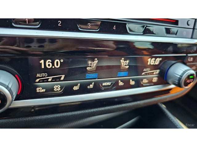 BMW M5 ДИСТРОНИК* BOWERS&WILLKINS* ОБДУХВАНЕ* 360* - автомобили, коли, обяви за нови и употребявани 13