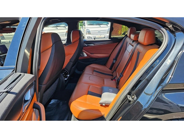 BMW M5 ДИСТРОНИК* BOWERS&WILLKINS* ОБДУХВАНЕ* 360* - автомобили, коли, обяви за нови и употребявани 9