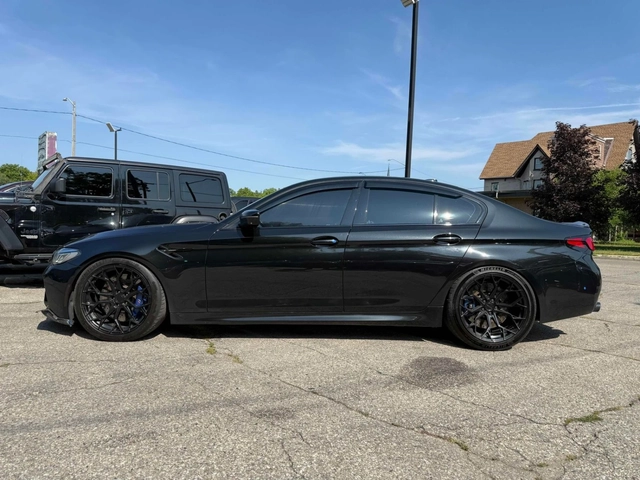 BMW M5 COMPETITION* HEADUP* CARBON* BOWER&WILKINS* МАСАЖ* - автомобили, коли, обяви за нови и употребявани 4