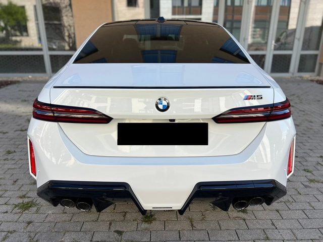 BMW M5 M5 4.4 Hybrid xDrive - автомобили, коли, обяви за нови и употребявани 3