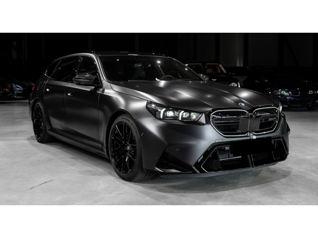 BMW M5 M5 4.4 V8 Touring Plug-in хибрид - автомобили, коли, обяви за нови и употребявани 0