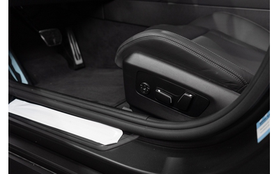 BMW M5 M5 4.4 V8 Touring Plug-in хибрид - автомобили, коли, обяви за нови и употребявани 10