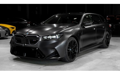 bmw-m5-m5-4-4-v8-touring-plug-in-hibrid - 2