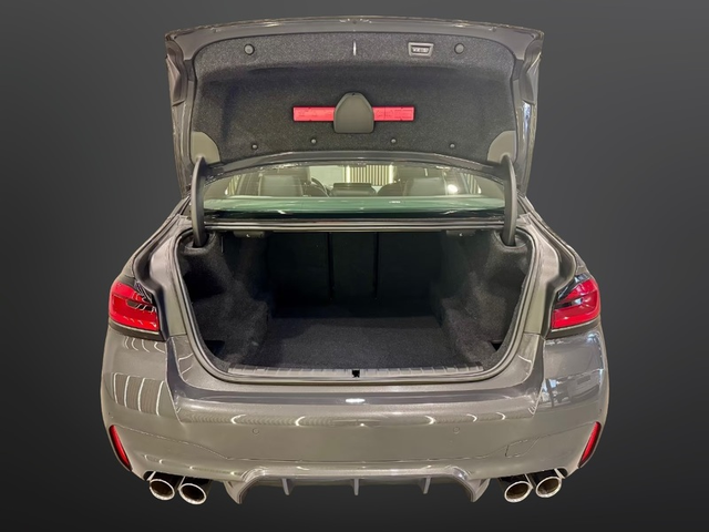 BMW M5 M5 4.4 xDrive - автомобили, коли, обяви за нови и употребявани 7