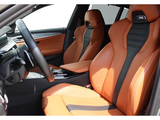 BMW M5 M5 Competition  - автомобили, коли, обяви за нови и употребявани 4