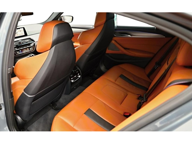 BMW M5 M5 Competition xDrive - автомобили, коли, обяви за нови и употребявани 7