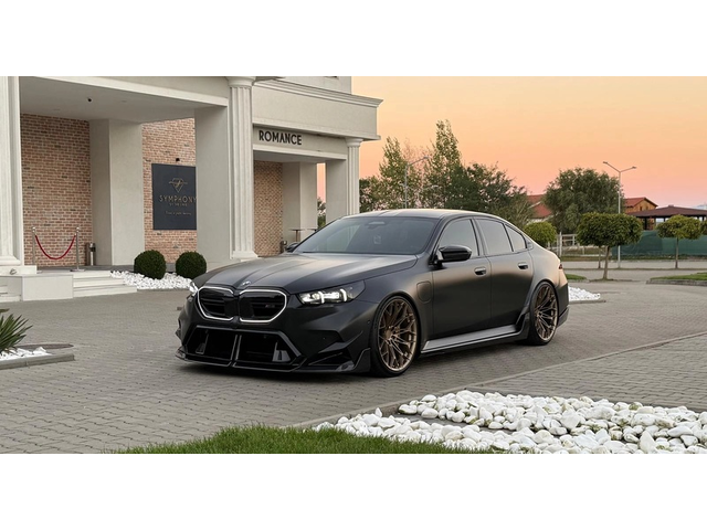 BMW M5 M5 Ultimate Individual Carbon Ceramic - автомобили, коли, обяви за нови и употребявани 0