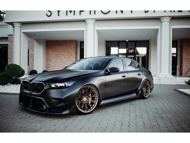 BMW M5 M5 Ultimate Individual Carbon Ceramic - автомобили, коли, обяви за нови и употребявани 1