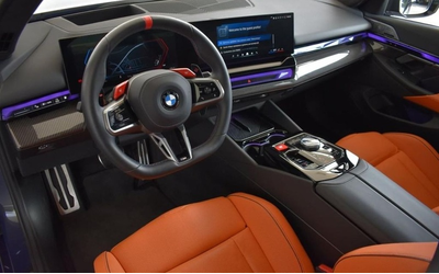 bmw-m5-m5-xdrive - 4