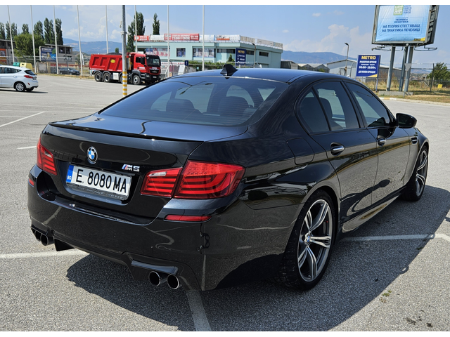 BMW M5 Performance - автомобили, коли, обяви за нови и употребявани 8