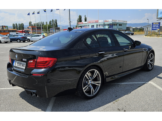 BMW M5 Performance - автомобили, коли, обяви за нови и употребявани 9